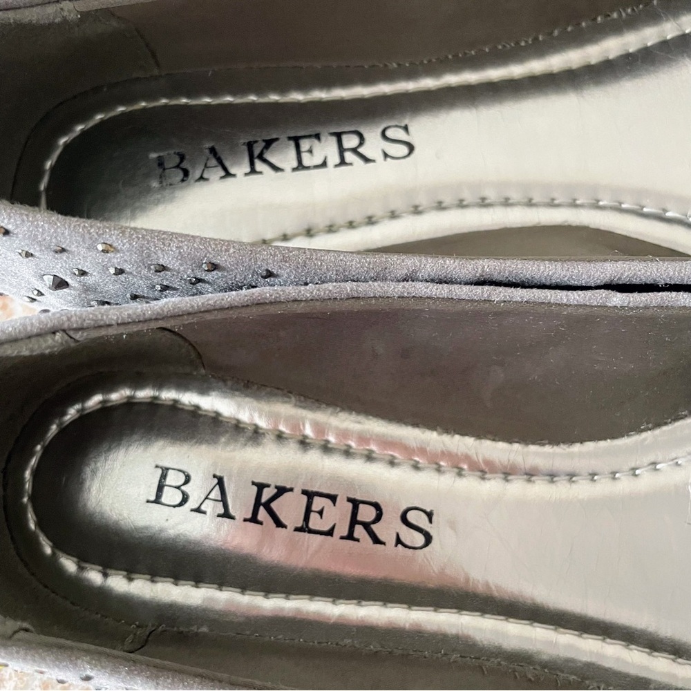 Bakers Silver Pointed Toe Flats w/ Sparkle Rhinestones Size 8 M - Picture 7 of 12